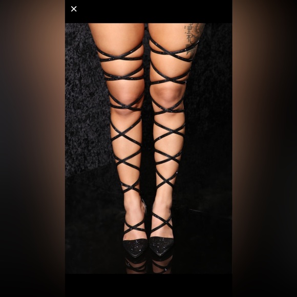 Black scrappy studded heels - Picture 3 of 7